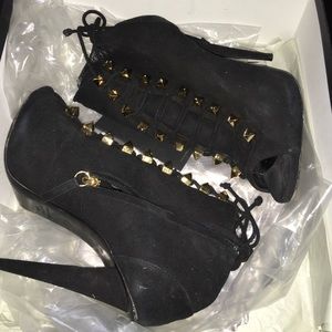 Giuseppe Zanotti 38.5